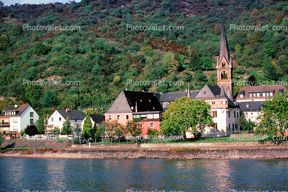 Kampbornhofen, Church, Homes, Houses, Village, Town, Hill, Mountain, Rhine River Gorge, (Rhein)