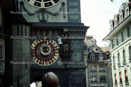 Zytglogge, Clock Tower, medieval tower , outdoor clock, outside, exterior, building, roman numerals