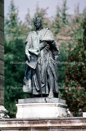 Bronze Statue, Millennium Monument, Heroes Square, Budapest