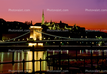 Szechenyi Chain Bridge, Danube River, Sunset, Budapest