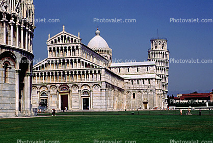 Leaning Tower of Pisa, The Piazza del Duomo ("Cathedral Square"), Piazza dei Miracoli ("Square of Miracles"), landmark