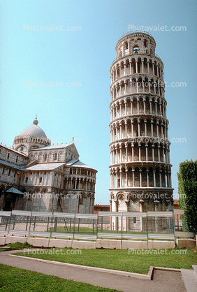 Leaning Tower of Pisa, landmark building, famous