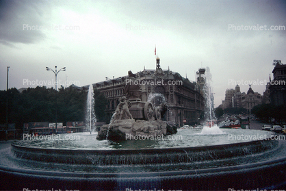 Water Fountain, sculpture