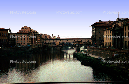 Ponte Vecchio Bridge, Arno River