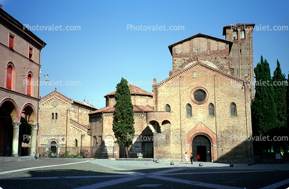 Chiesa di San Giacomo Maggiore, Church of Saint James in Bologna, (Emilia Romagna), Bologna