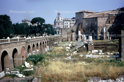 Aqueduct, Forum