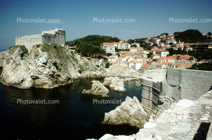 Castle, Red Rooftops, Buildings, skyline, Adriatic Sea