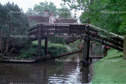 Bridge, Water, Waterway, Canal, Lawn, Gardens, Footbridge