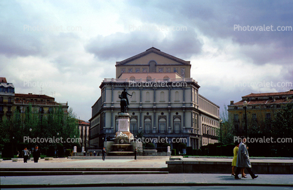 Bronze Baroque statue of Felipe IV (Philip IV of Spain), Plaza de Oriente, Madrid, Opera House, equestrian, sidewalk, landmark building, April 1967, 1960s