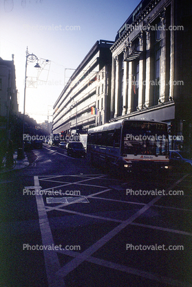 Bus, buildingsintersection, Dublin