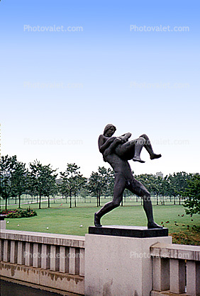 Couple Sculpture, Vigeland Sculpture Park, Frogner Park, Oslo