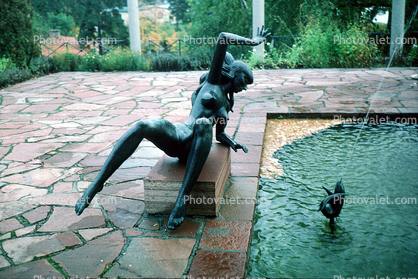 Water Fountain, aquatics, Leaning Lady