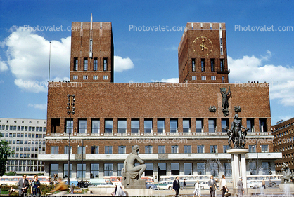 Oslo City Hall, Clock Tower, Statue, municipal building, Radhuset, Bell Towers