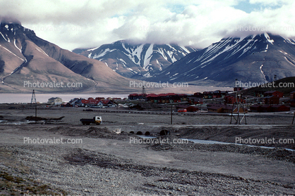 snowy mountains, Buildings, Longyearbyen, Svalbard