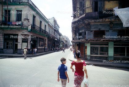 Old Havana, Buildings, Sidewalk