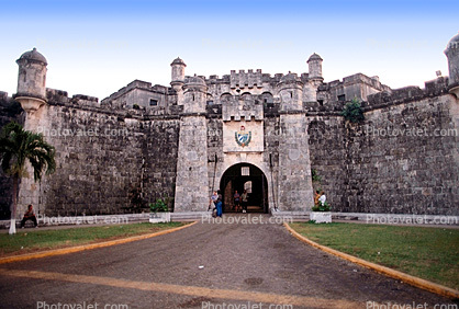 entrance, famous landmark