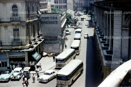 Old Havana building, sidewalk