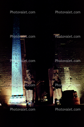 nighttime, Entrance to the Luxor Temple