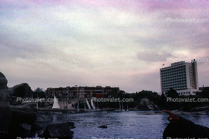 Dhow Sailing Craft, Nile River, Lateen sail, vessel, buildings, New Winter Palace Hotel