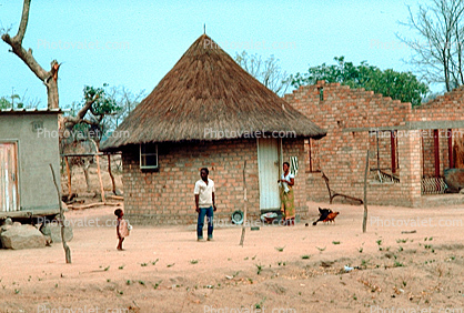 Thatched Roof Houses, Homes, Grass Roof, buildings, roundhouse, desert, Madzongwe, building, Sod