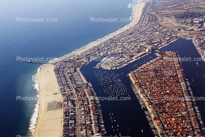 Harbor, Docks, Boats, rooftops, homes, houses, buildings, Island, Beach, Sand, Ocean