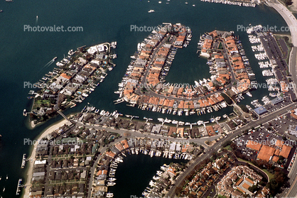 Docks, Boats, harbor, homes, houses, Island, rooftops