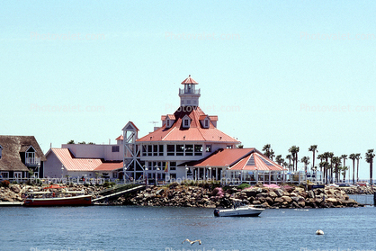 Parkers' Lighthouse Restaurant, building, boats, landmark, landmark