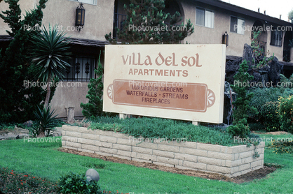 Villa Del Sol Apartments, signage, November 1980, 1980s