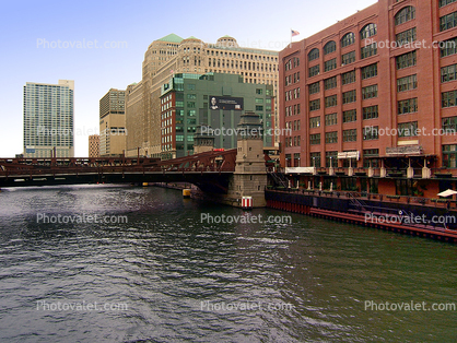 Chicago River, Bridge, Riverside, Buildings