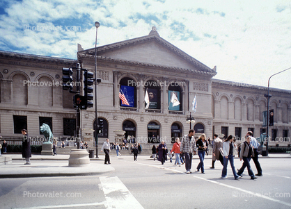 The Art Institute of Chicago, building, crosswalk, flags