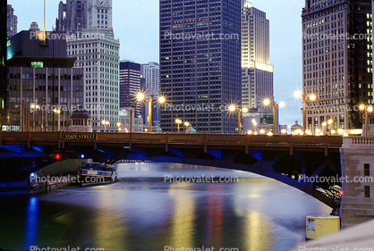 Chicago River, Twilight, Dusk, Dawn, buildings, skyscrapers, cityscape