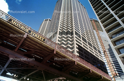 Monroe Street Bridge, Chicago River