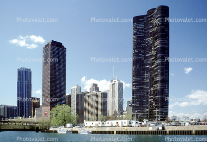 Lake Point Tower, skyscraper, high-rise residential building