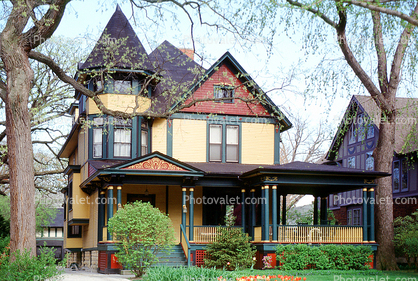 Oak Park, colorful house, gingerbread, Painted Lady