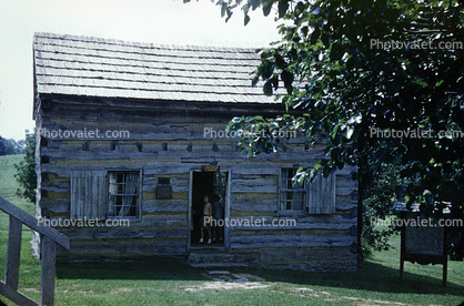 Log Cabin