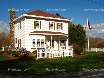 White Picket Fence, Chimney, Conneaut, Ohio, Flagpole, Home, House, Single Family Dwelling Unit, Autumn