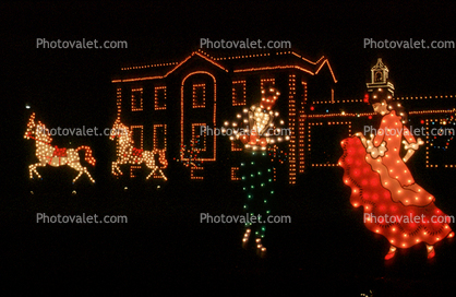 Dancing couple, Christmas lights, figures, decorations