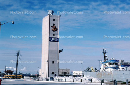 Manitowoc, Bud Lite, Tower