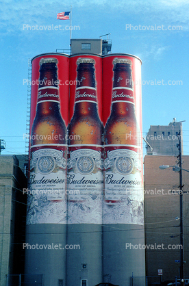 Budweiser Malt Plant, Beer Bottle Mural, silo, Manitowoc