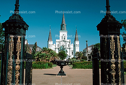 Jackson Square, Saint Louis Cathedral, Cathedral-Basilica of Saint Louis King of France, French Quarter
