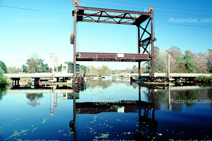 Bayou, Vertical Lift Bridge