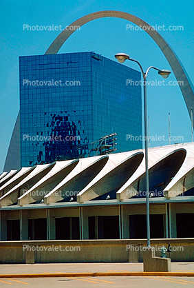 The Gateway Arch, 1972, 1970s