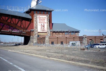 Great Platte River Road Archway Monument, Logcabin, Buildings