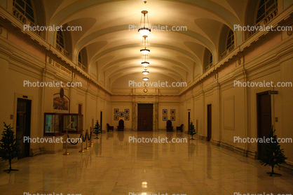 Lights, Walls, lobby, vaulted ceilings, State Capitol building