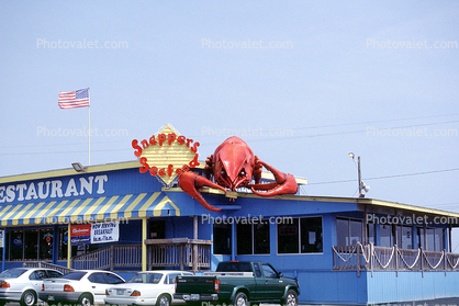 Snappers Seafood Restaurant, Giant Lobster, Biloxi