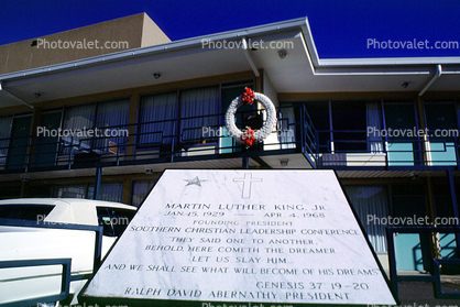 Martin Luther King Jr Memorial marker, Lorraine Hotel, Landmark, National Civil Rights Museum, wreath, MLK, 22 October 1993