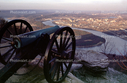 Civil War Cannon, River, Artillery, gun, overlooking Chattanooga, Tennessee River, Lookout Mountain, battlefield