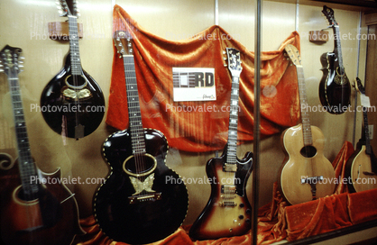Gibson Guitar, June 1980