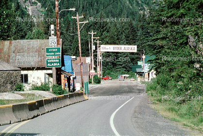 entering Alaska, Hyder
