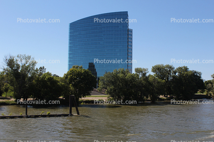 CalSTRS Headquarters, 100 Waterfront Place, River, glass building, Riverfront Park, West Sacramento